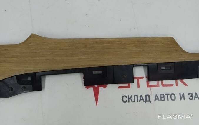 1Декоративная накладка центральной панели пассажирская OAK NATURAL Tesla model X 1042771-1