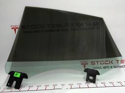 1Стекло двери задней правой Tesla model S, model S REST 6006571-00-D