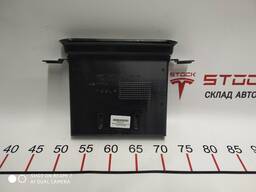 1Воздуховод центральной консоли средний RWD Tesla model S, model S REST 1008302-00-E