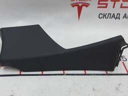 2Накладка ремня безопасности стойки С левой RBST MAMTH V Tesla model S 1024730-00-B