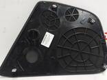 Декоративная накладка динамика задней правой двери Tesla model X 1037542-00-F - фото 2