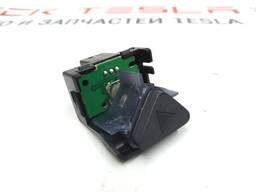 Кнопка аварийного сигнала в сборе Tesla model X 6008905-00-C