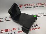 Кронштейн блока управления пневмоподвеской Tesla model S, model S REST 1007493-00-G - фото 2