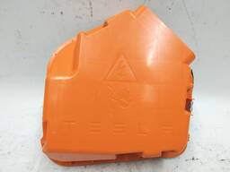 Крышка порта зарядки внутренняя Tesla model 3 1479255-00-B