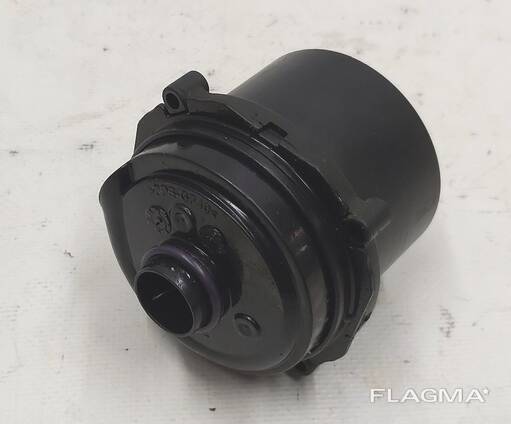 Мотор охлаждающей жидкости расширительного бачка Tesla model 1088245-00-J