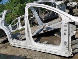 Накладка для динамиков крышки багажника в сборе Tesla model X 1037908-00-G