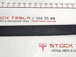 Накладка двери задней левой наружная нижняя без датчика Tesla model X 1035203-00-E