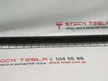 Накладка крышки багажника верхняя Tesla model S, model S REST 1009236-00-H - фото 2