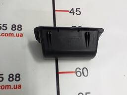 Ручка внутренняя закрытия крышки багажника левая сторона Tesla model S, model S REST 10092