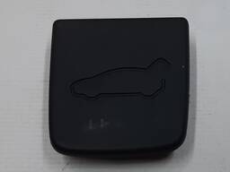 Заглушка облицовки крышки багажника Tesla model X 1053206-00-D