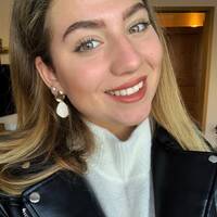 Там Анна Дмитриевна